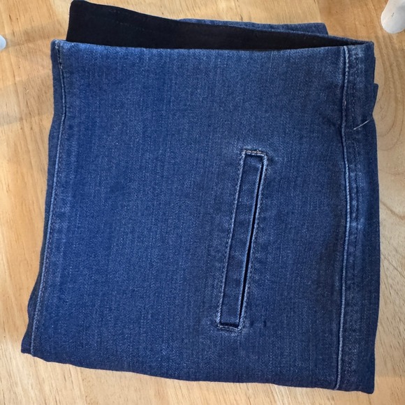 Chico's Denim - Chico's Pull On Trouser Jeans Size‎ 8 Fabulously Slimming 1 Dark Wash Stretch